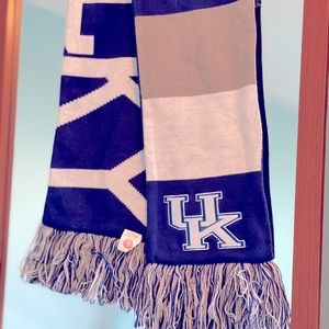 A brand New University of Kentucky Scarf